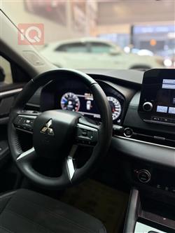 ميتسوبيشي اوتلاندر